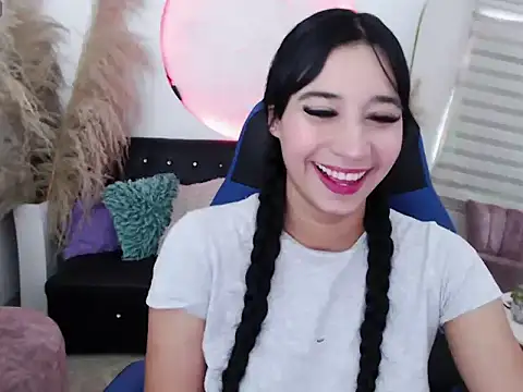 ivvoncute online show from 04/17/26, 12:19