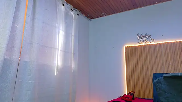 CIccioline pussyGolden online show from 04/30/26, 06:36