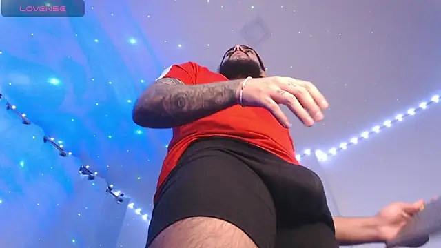 SantiagoHincapiie online show from 03/24/26, 01:21