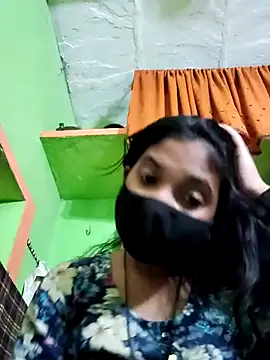 Cute aroshi online show from 04/03/26, 08:45