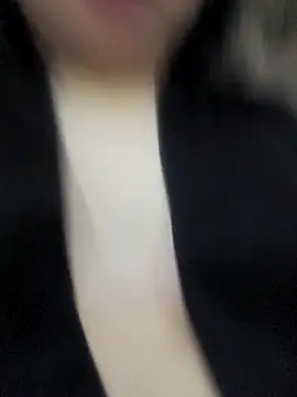 Snapshot of Halyken chatting on 02/27/26, 06:24 Halyken online show from 02/27/26, 06:24