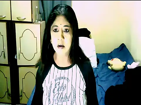 IndianPleasures21 online show from 06/30/26, 02:29