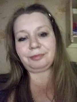 Snapshot of KiraStanton chatting on 02/25/26, 12:42 KiraStanton online show from 02/25/26, 12:42