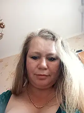 Snapshot of KiraStanton chatting on 02/25/26, 12:48 KiraStanton online show from 02/25/26, 12:48