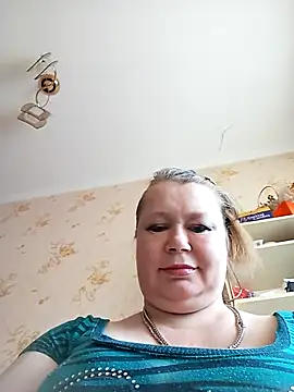 KiraStanton online show from 04/11/26, 09:02