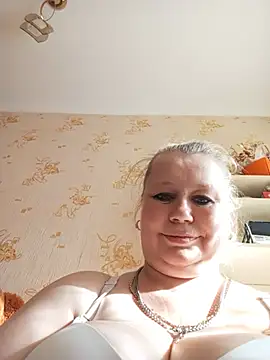 KiraStanton online show from 07/06/26, 03:14