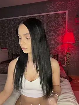 Olivia Noor online show from 04/07/26, 09:59