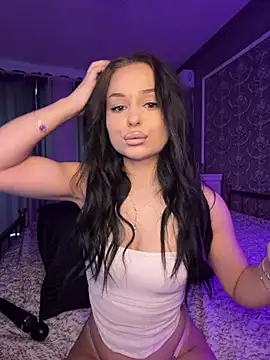 Olivia Noor online show from 05/17/26, 04:58