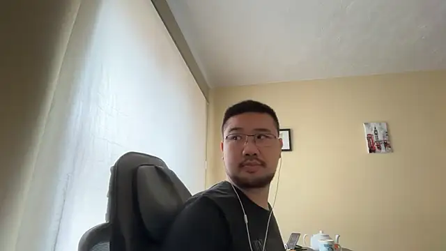 jasonryu2025 online show from 04/02/26, 10:46