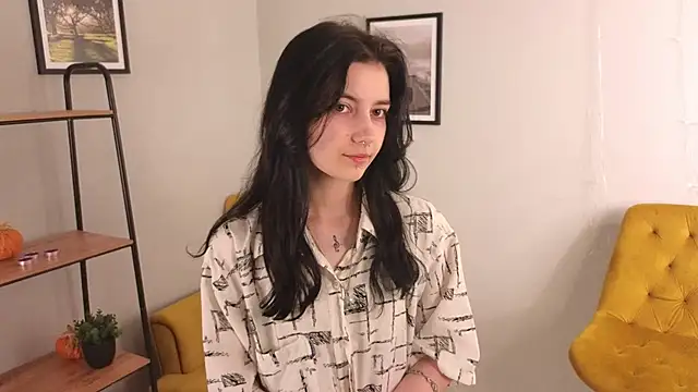 Lilian Merf online show from 03/28/26, 08:14