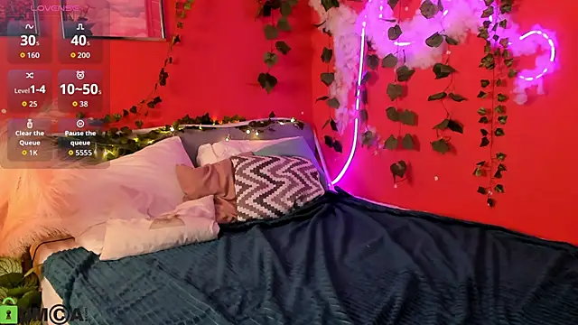 Tiffany Robinson online show from 03/04/26, 02:50