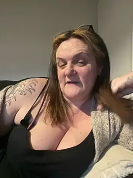 Snapshot of Busty-GilfQuinn chatting on 02/25/26, 05:11 Busty-GilfQuinn online show from 02/25/26, 05:11