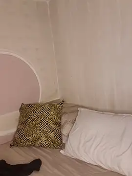 Baby foxx online show from 05/12/26, 11:07