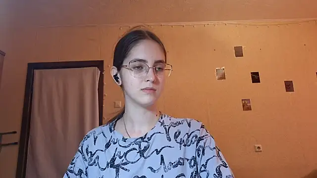 Katelemon online show from 06/30/26, 09:32