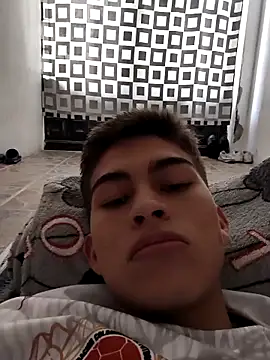 Snapshot of bbluchito chatting on 02/21/26, 03:46 bbluchito online show from 02/21/26, 03:46