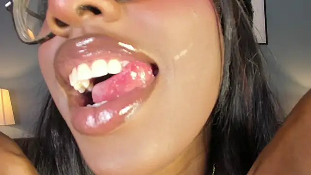 Snapshot of MelodyBlazze chatting on 02/26/26, 08:19 MelodyBlazze online show from 02/26/26, 08:19