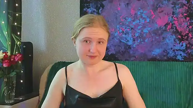 Snapshot of Lanavi_Smile chatting on 07/13/26, 06:16 Lanavi Smile online show from 07/13/26, 06:16