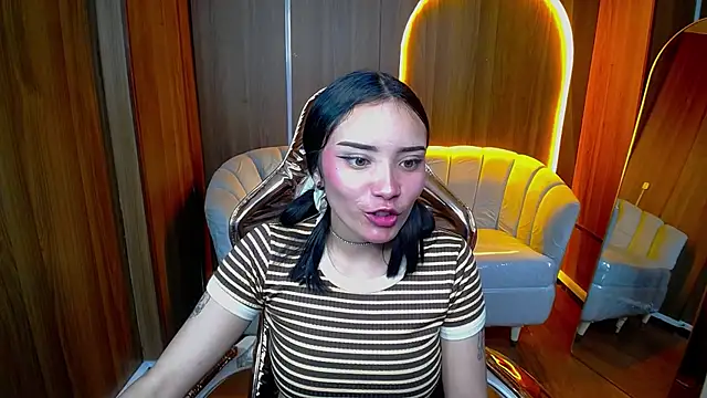 Snapshot of Daphne_nicole_b chatting on 02/28/26, 12:50 Daphne nicole b online show from 02/28/26, 12:50