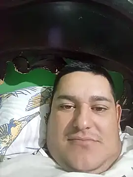 BIGLATINOANDMILKMAN online show from 02/20/26, 06:30