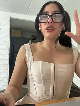 susi chimm online show from 04/11/26, 01:54