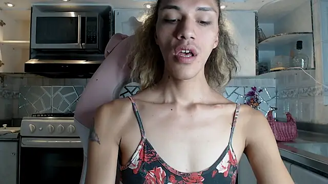 Snapshot of CrisOzzz chatting on 03/01/26, 06:54 CrisOzzz online show from 03/01/26, 06:54