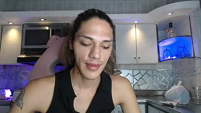 CrisOzzz online show from 03/20/26, 05:18