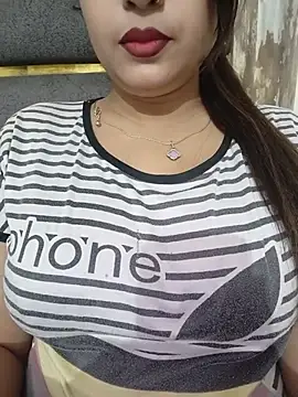 Shanaya-Hotty online show from 06/23/26, 08:18
