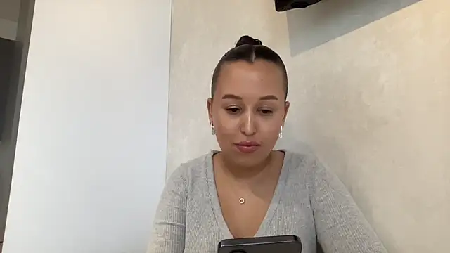 Dana 005 online show from 05/10/26, 03:50