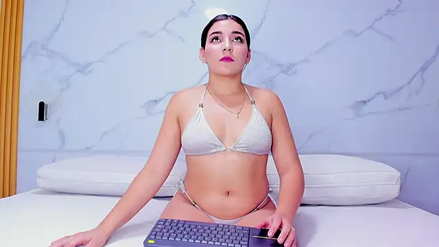 Snapshot of melanie_harl chatting on 02/24/26, 07:12 melanie harl online show from 02/24/26, 07:12