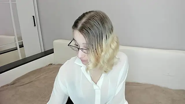 Snapshot of Silva-Tailll chatting on 02/26/26, 06:07 Silva-Tailll online show from 02/26/26, 06:07