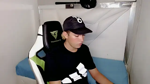 Street poemm  online show from 03/05/26, 04:19