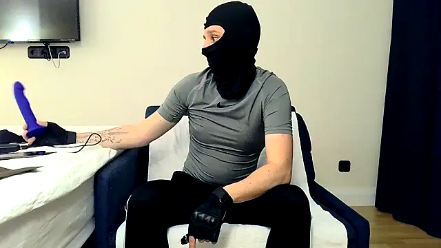 RyanRubber online show from 04/13/26, 08:25