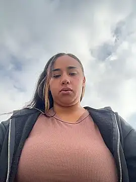 Eyssha online show from 03/23/26, 12:53