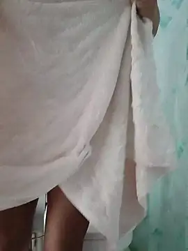 Snapshot of anajulia10 chatting on 03/02/26, 07:37 anajulia10 online show from 03/02/26, 07:37