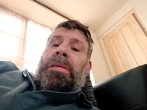 stud2512 online show from 04/01/26, 03:53