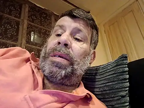 Snapshot of stud2512 chatting on 04/17/26, 09:51 stud2512 online show from 04/17/26, 09:51