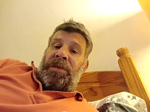 Snapshot of stud2512 chatting on 06/02/26, 05:04 stud2512 online show from 06/02/26, 05:04