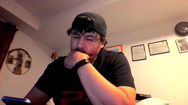 Snapshot of Bouncywarrior chatting on 02/27/26, 03:17 Bouncywarrior online show from 02/27/26, 03:17