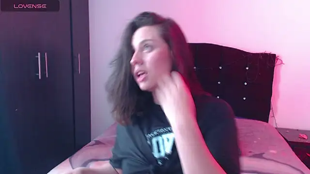 Ana  arms online show from 02/24/26, 03:21