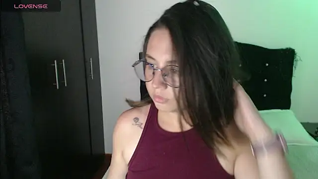 Ana  arms online show from 03/25/26, 03:51