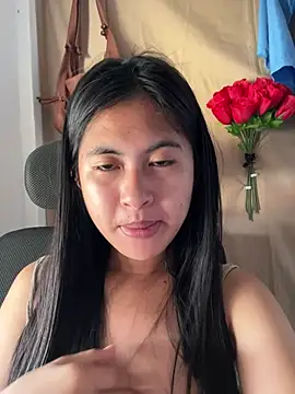 Snapshot of pretty_sexy_girl18 chatting on 02/21/26, 04:13 pretty sexy girl18 online show from 02/21/26, 04:13