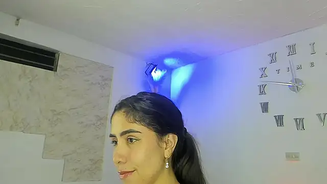 lia koss online show from 04/25/26, 04:48