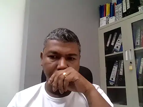 Brad0905 online show from 04/20/26, 06:16