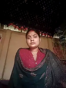 Snapshot of Aanushaka chatting on 02/28/26, 05:08 Aanushaka online show from 02/28/26, 05:08