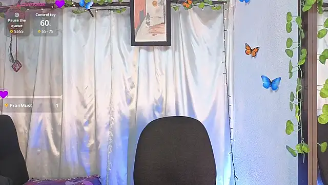 LeanaMaturee online show from 05/20/26, 12:33