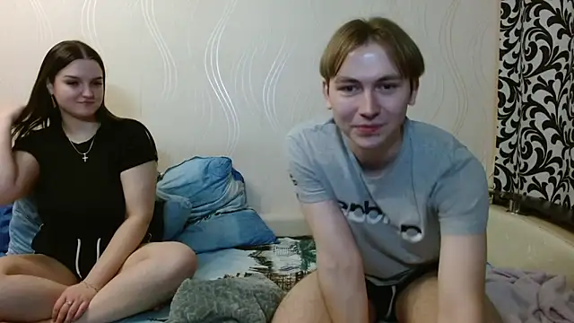 bighugs0 online show from 04/01/26, 05:21