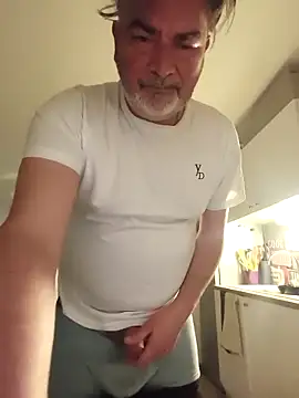 eruzam59000 online show from 04/09/26, 07:41