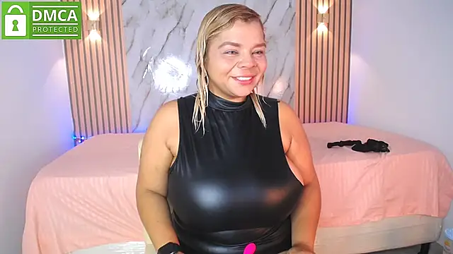 CasieBigtits online show from 05/30/26, 12:57