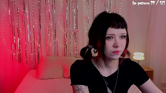 myawka1 online show from 04/04/26, 12:42