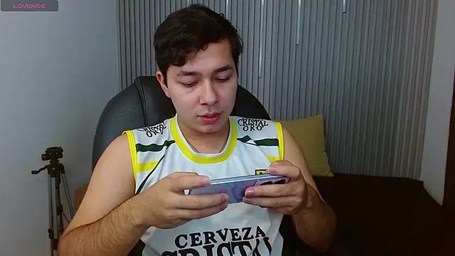 Julian Smith21 online show from 04/12/26, 11:54